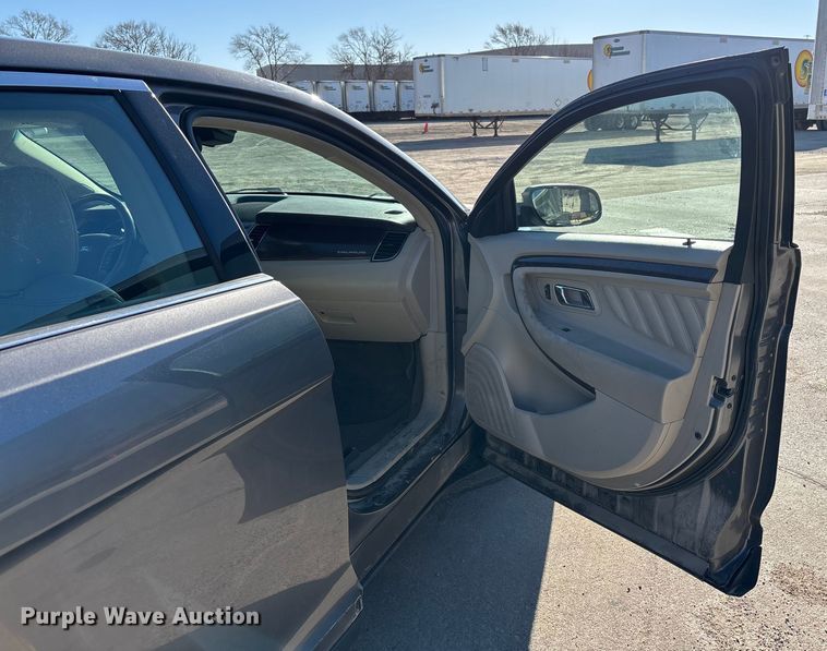 image for item FG1069 2011 Ford Taurus 