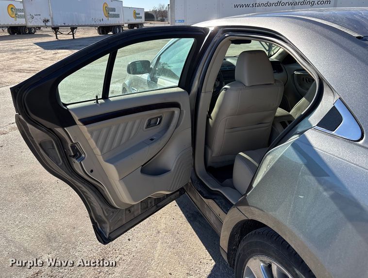 image for item FG1069 2011 Ford Taurus 