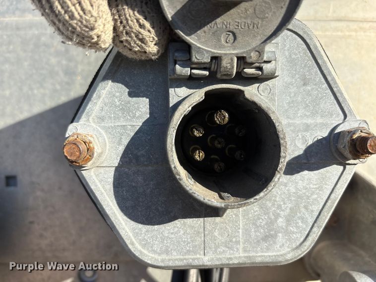 image for item FG1070 2013 Strick dry van trailer