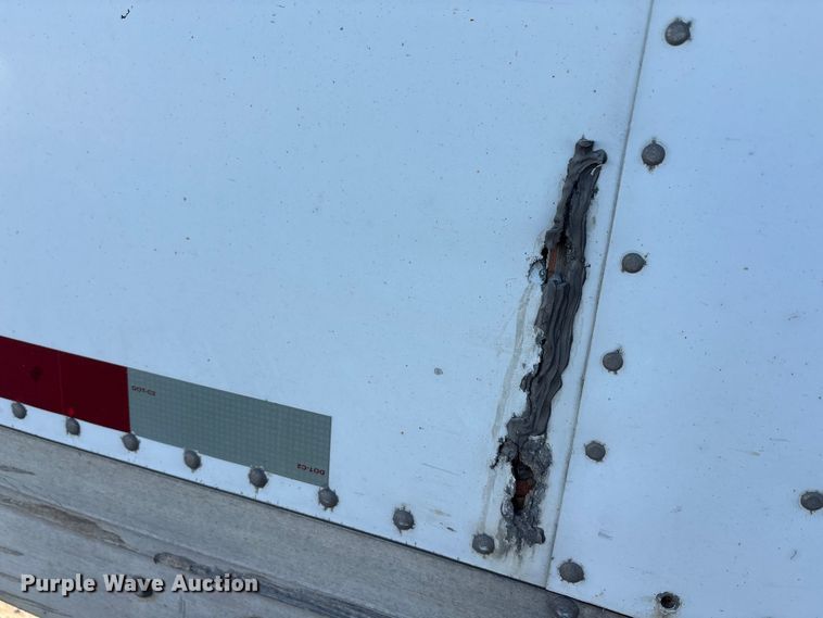 image for item FG1070 2013 Strick dry van trailer