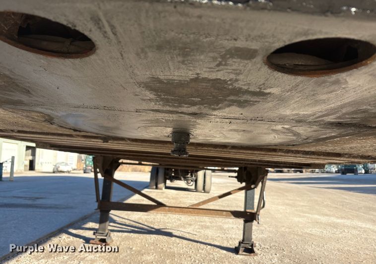 image for item FG1070 2013 Strick dry van trailer