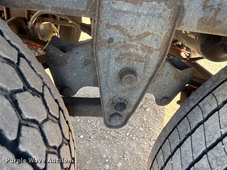 image for item FG1070 2013 Strick dry van trailer