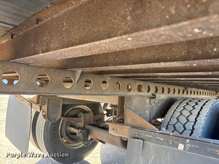 image for item FG1070 2013 Strick dry van trailer