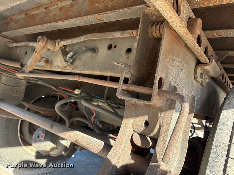 image for item FG1070 2013 Strick dry van trailer