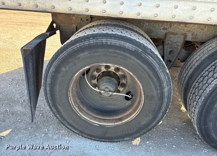 image for item FG1070 2013 Strick dry van trailer