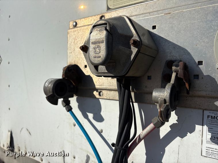 image for item FG1071 2013 Strick dry van trailer