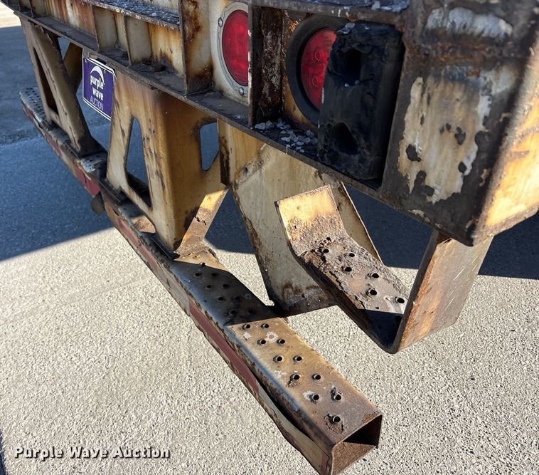 image for item FG1071 2013 Strick dry van trailer