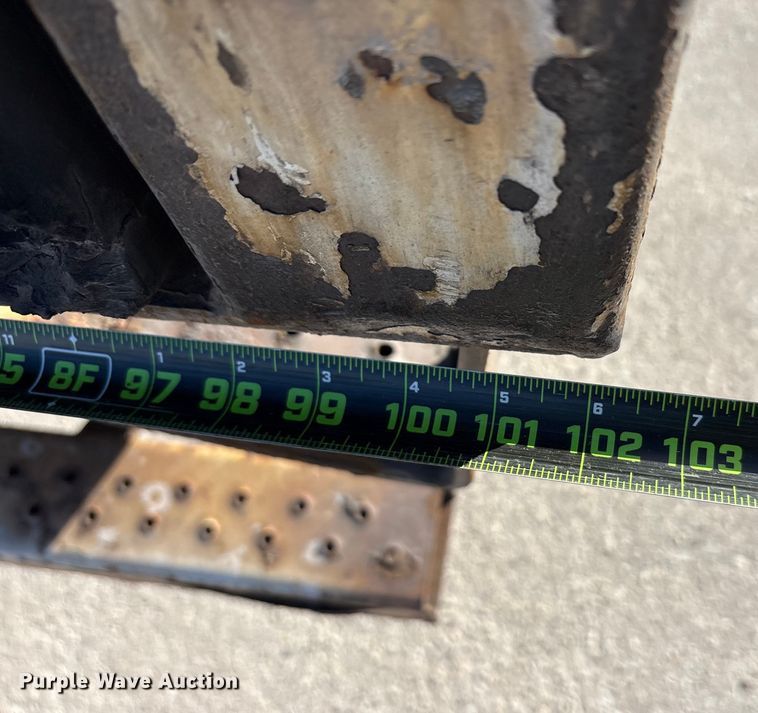 image for item FG1071 2013 Strick dry van trailer