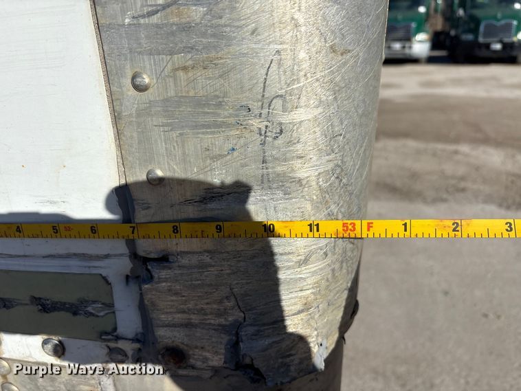 image for item FG1071 2013 Strick dry van trailer