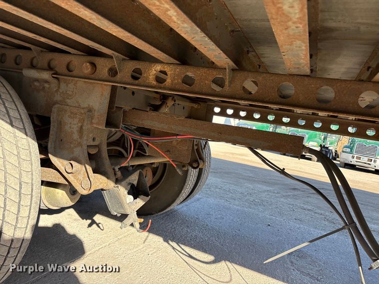 image for item FG1071 2013 Strick dry van trailer