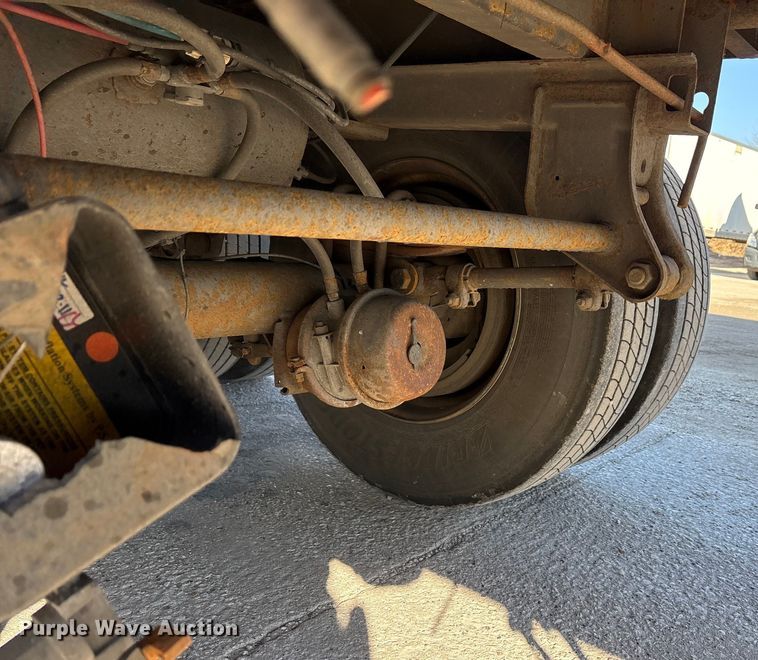 image for item FG1071 2013 Strick dry van trailer