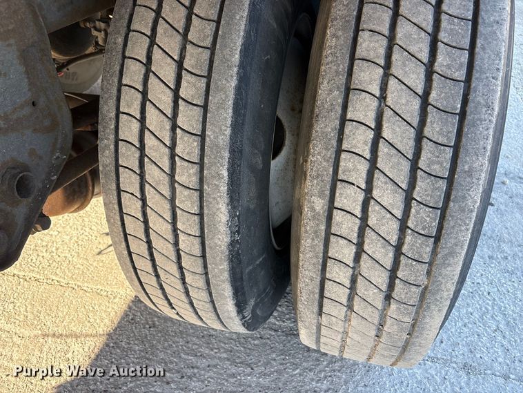 image for item FG1071 2013 Strick dry van trailer