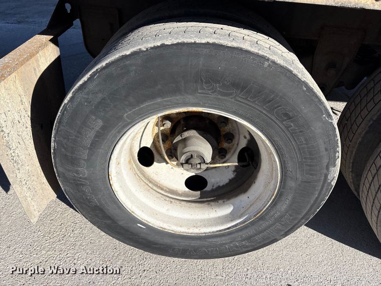 image for item FG1071 2013 Strick dry van trailer