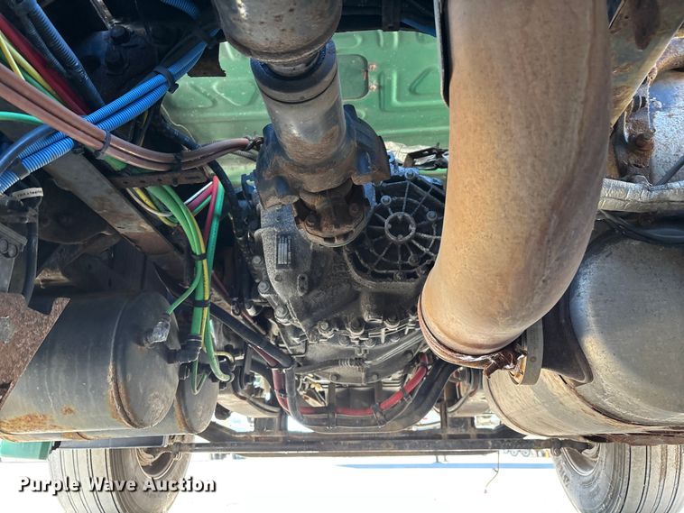 image for item FG1072 2017 Freightliner Cascadia 125 semi truck