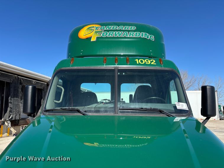 image for item FG1073 2017 Freightliner Cascadia 125 semi truck