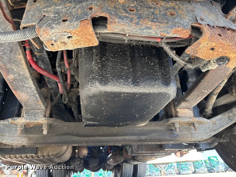 image for item FG1073 2017 Freightliner Cascadia 125 semi truck