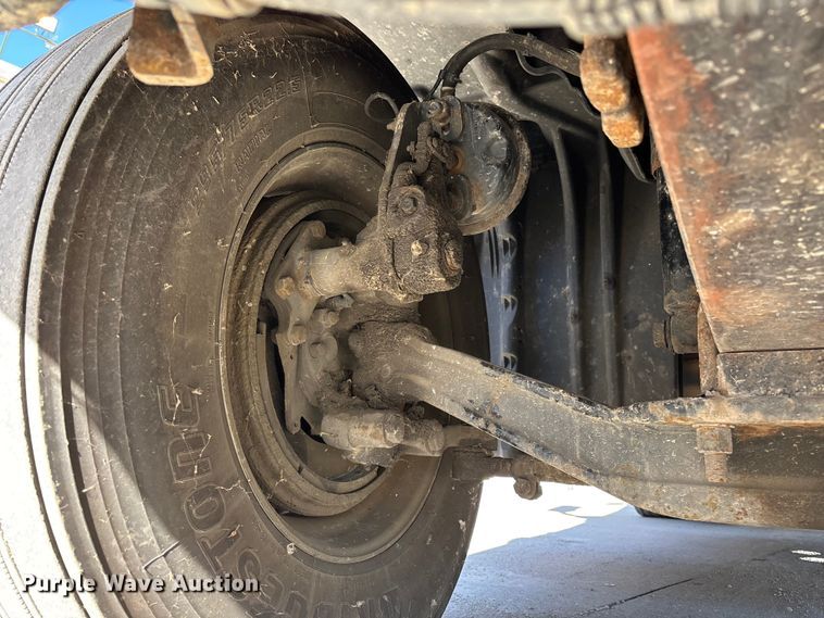 image for item FG1073 2017 Freightliner Cascadia 125 semi truck