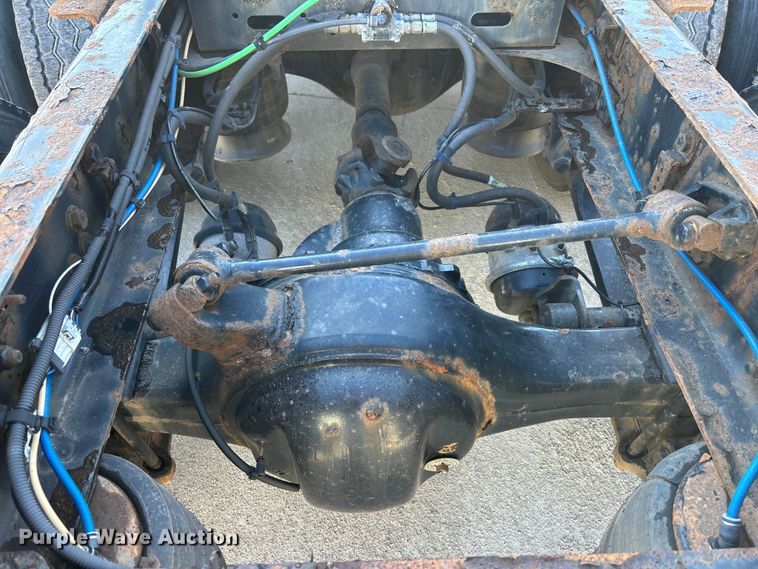 image for item FG1073 2017 Freightliner Cascadia 125 semi truck