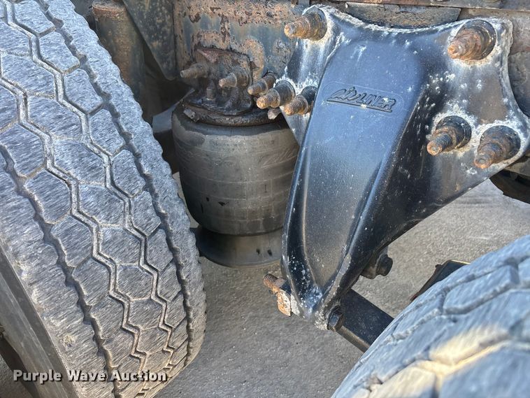 image for item FG1073 2017 Freightliner Cascadia 125 semi truck