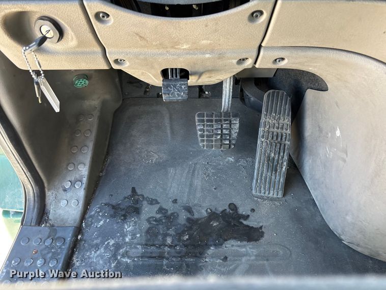 image for item FG1073 2017 Freightliner Cascadia 125 semi truck