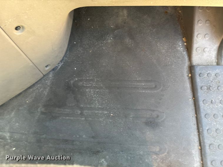 image for item FG1073 2017 Freightliner Cascadia 125 semi truck