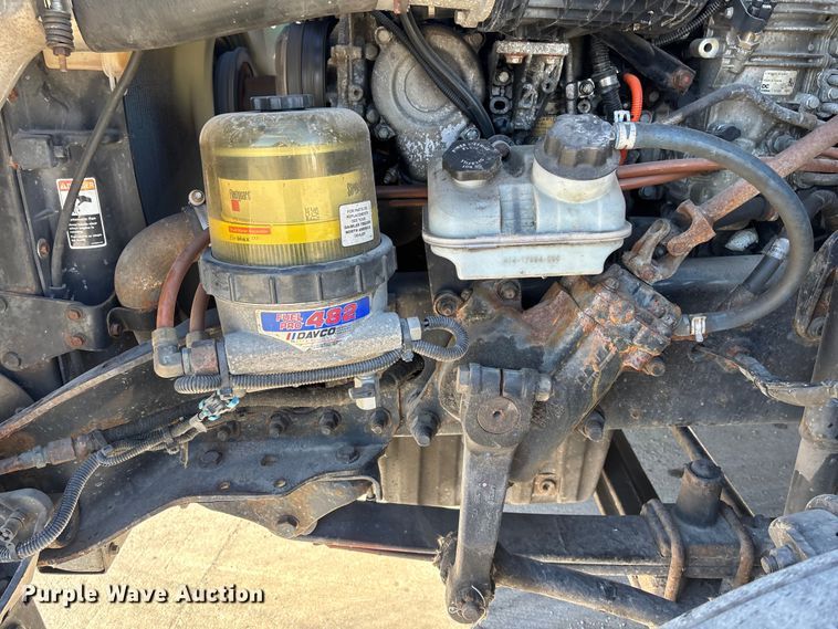 image for item FG1073 2017 Freightliner Cascadia 125 semi truck