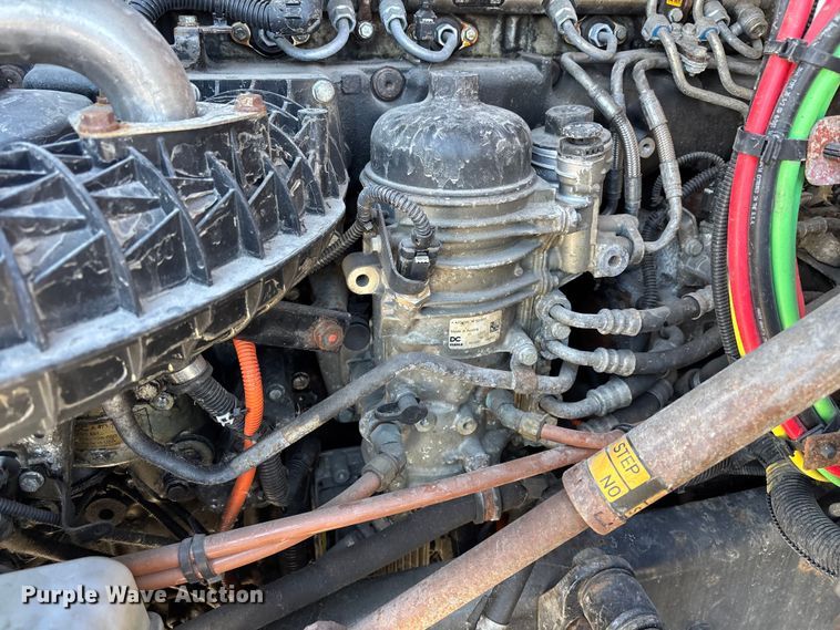 image for item FG1073 2017 Freightliner Cascadia 125 semi truck