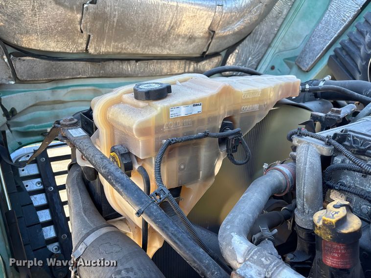 image for item FG1073 2017 Freightliner Cascadia 125 semi truck