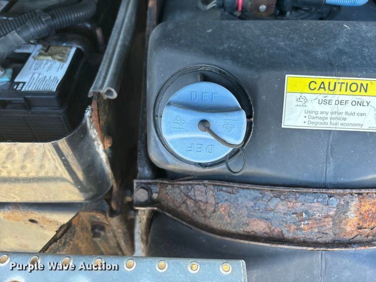 image for item FG1073 2017 Freightliner Cascadia 125 semi truck