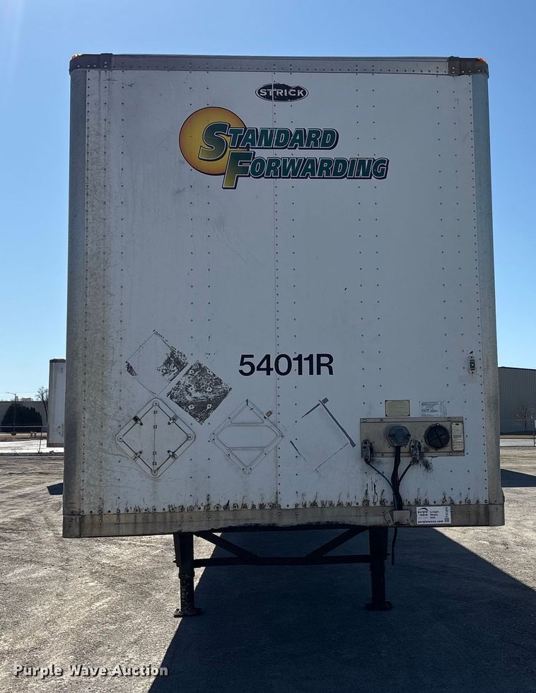 image for item FG1074 2013 Strick dry van trailer