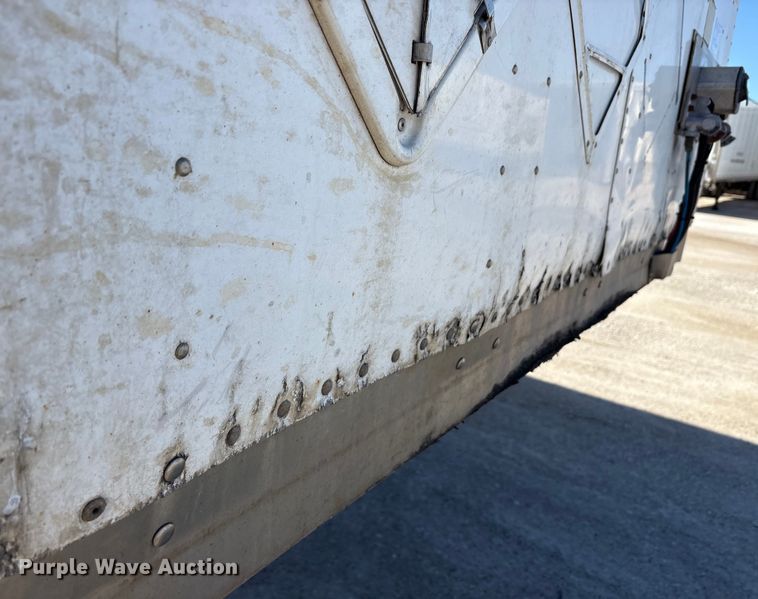 image for item FG1074 2013 Strick dry van trailer