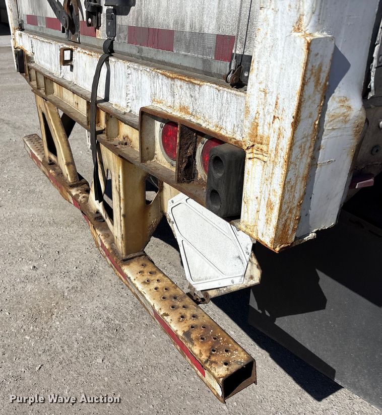 image for item FG1074 2013 Strick dry van trailer