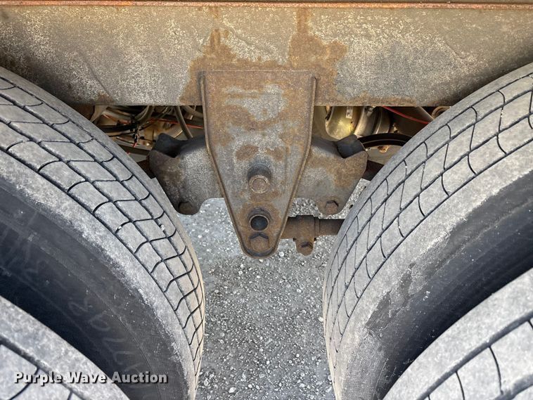 image for item FG1074 2013 Strick dry van trailer