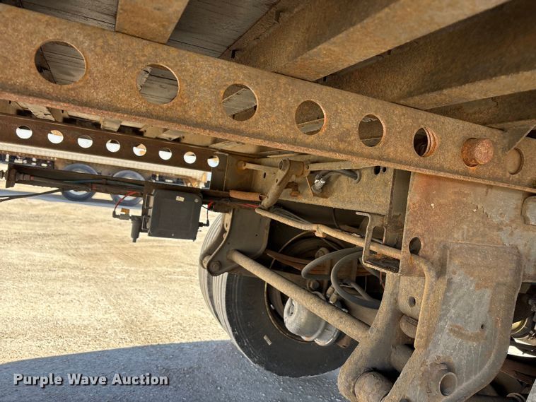 image for item FG1074 2013 Strick dry van trailer