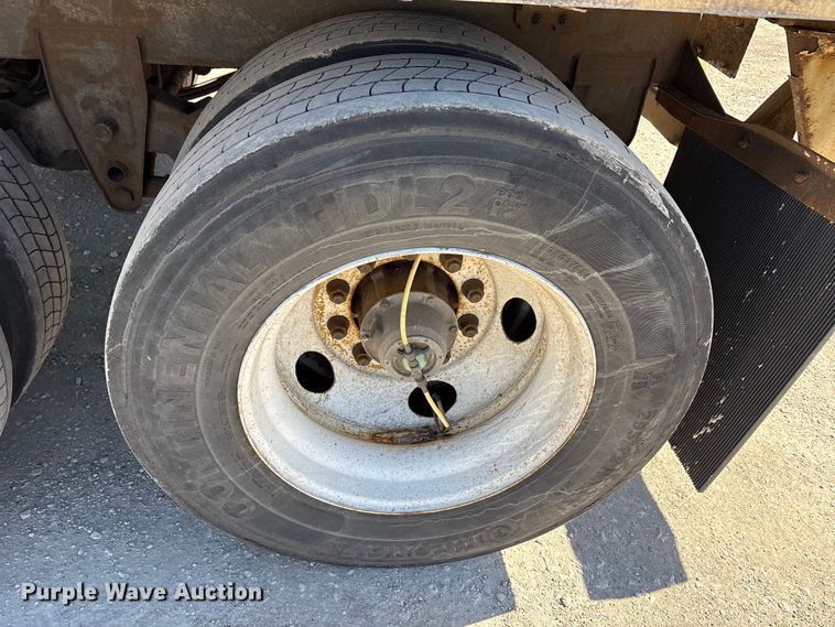 image for item FG1074 2013 Strick dry van trailer