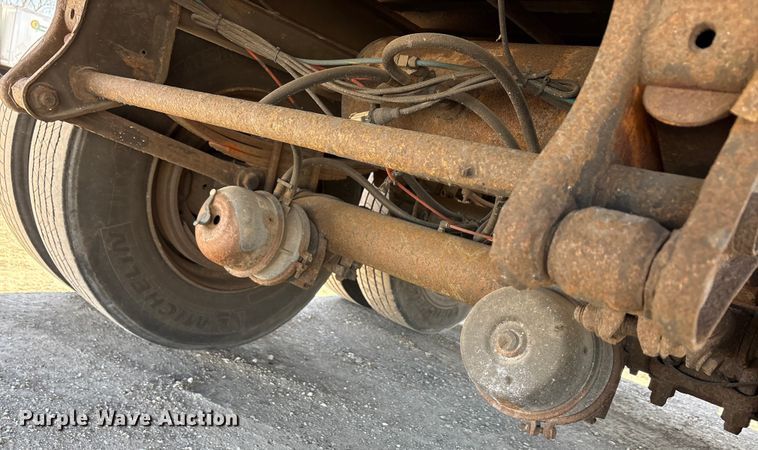 image for item FG1075 2013 Strick dry van trailer