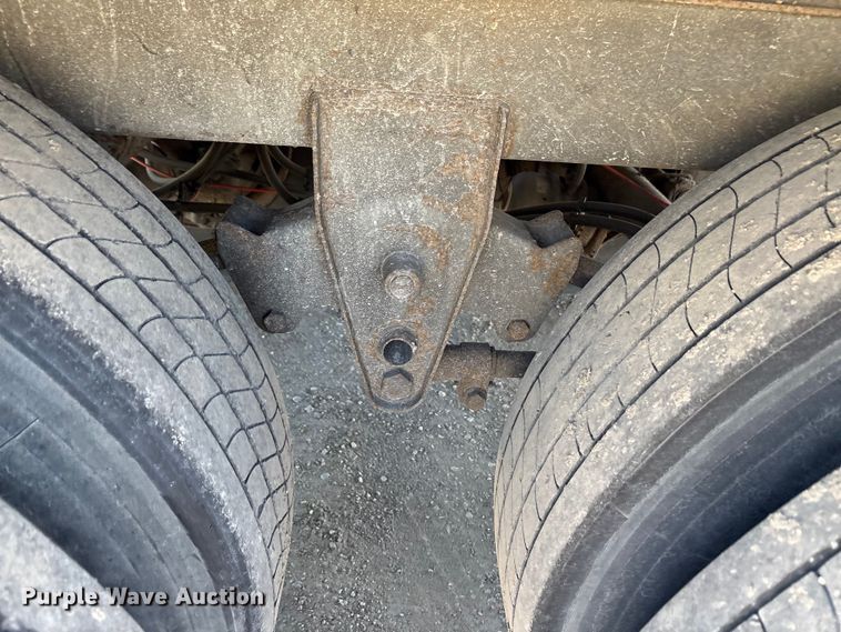 image for item FG1075 2013 Strick dry van trailer