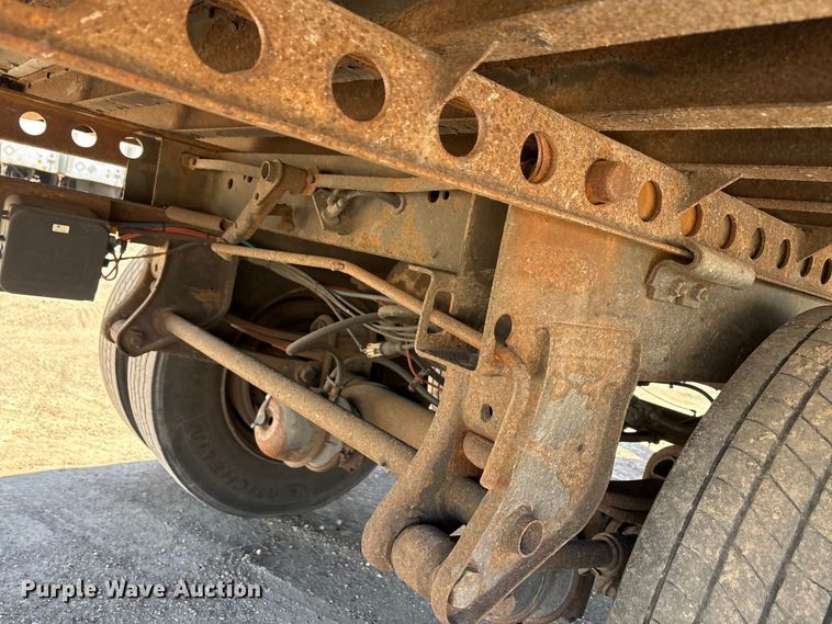 image for item FG1075 2013 Strick dry van trailer