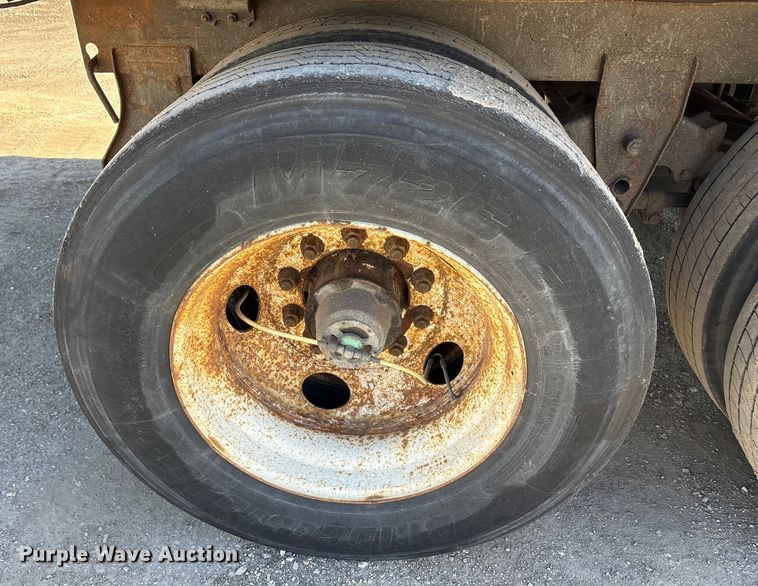 image for item FG1075 2013 Strick dry van trailer