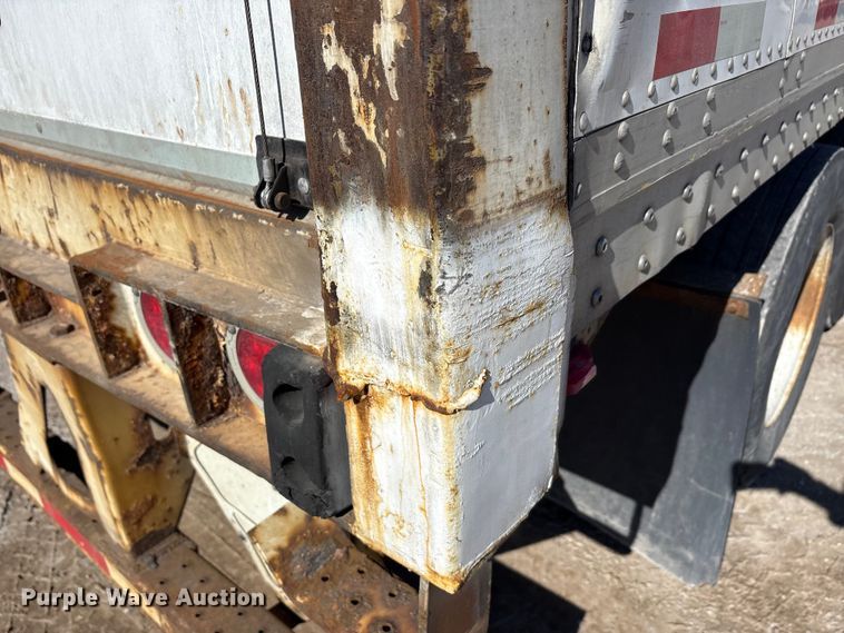 image for item FG1076 2013 Strick dry van trailer