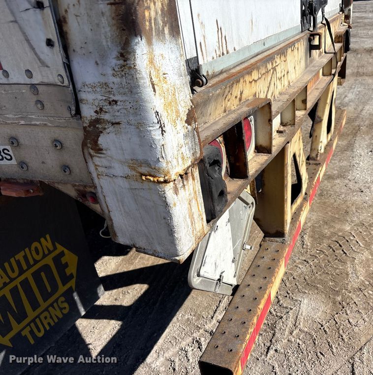 image for item FG1076 2013 Strick dry van trailer