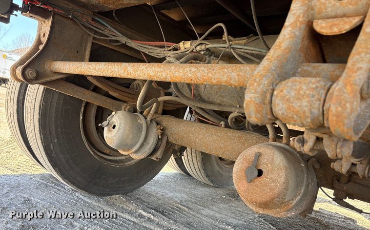 image for item FG1076 2013 Strick dry van trailer