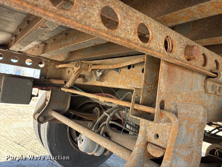 image for item FG1076 2013 Strick dry van trailer