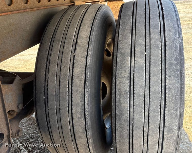 image for item FG1076 2013 Strick dry van trailer