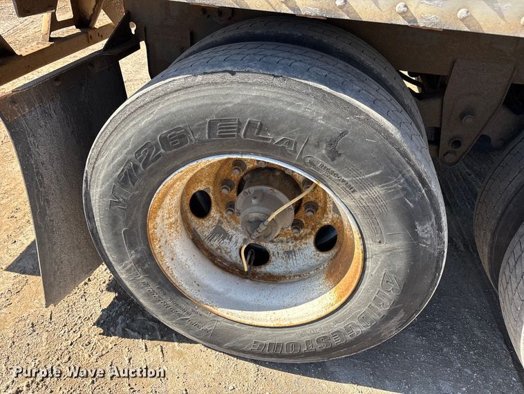 image for item FG1076 2013 Strick dry van trailer