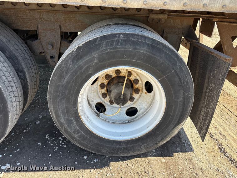 image for item FG1077 2013 Strick dry van trailer