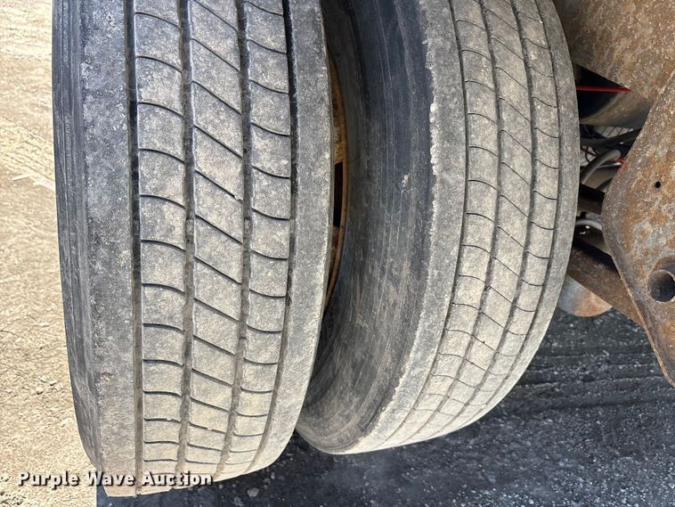 image for item FG1077 2013 Strick dry van trailer