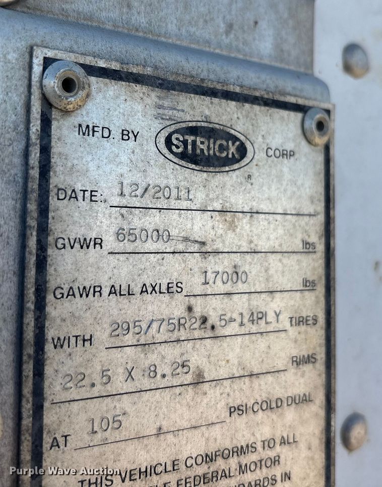 image for item FG1077 2013 Strick dry van trailer