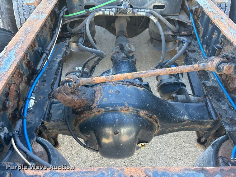 image for item FG1078 2017 Freightliner Cascadia 125 semi truck