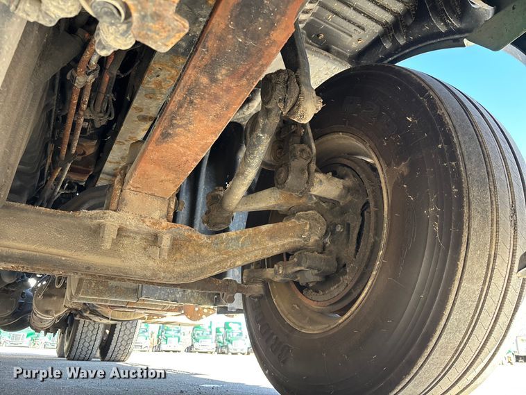 image for item FG1078 2017 Freightliner Cascadia 125 semi truck